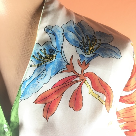 Miss Meng Parrot Print Silk Blouse - Picture 4 of 14